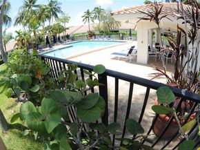 21240 Harbor Way 28528, Aventura FL 33180