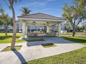 8260 SW 210th St 302, Cutler Bay FL 33189