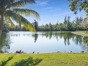 8260 SW 210th St 302, Cutler Bay FL 33189