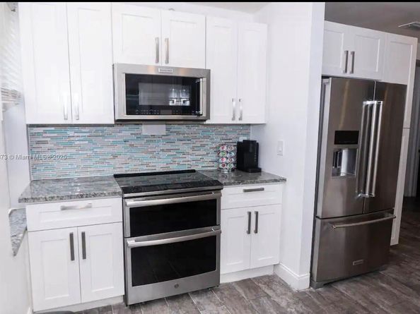 1101 NW 30th St, Miami FL 33127