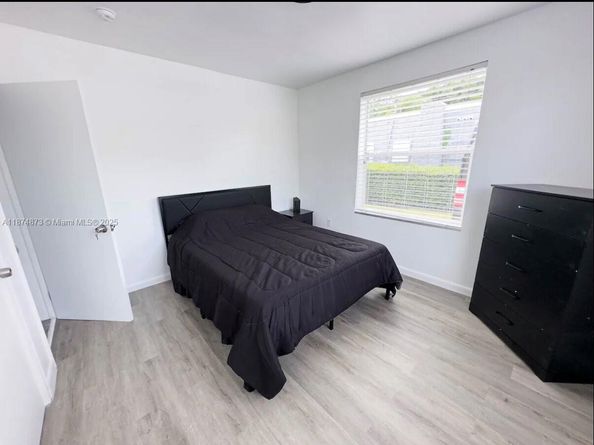 1101 NW 30th St, Miami FL 33127
