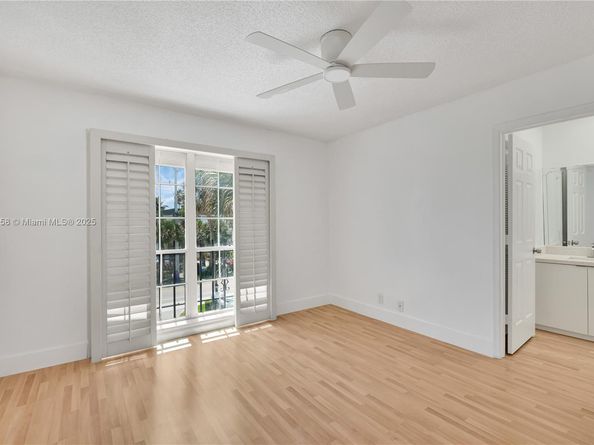 1194 Hillsboro Mile 72, Hillsboro Beach FL 33062