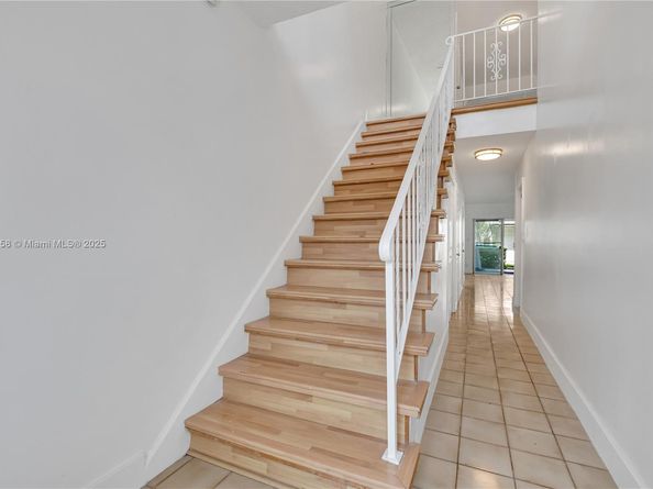 1194 Hillsboro Mile 72, Hillsboro Beach FL 33062
