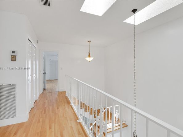 1194 Hillsboro Mile 72, Hillsboro Beach FL 33062