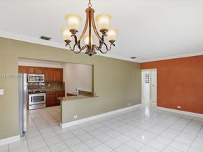 687 W 39th Pl, Hialeah FL 33012