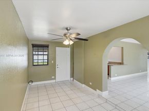 687 W 39th Pl, Hialeah FL 33012