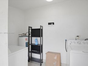 687 W 39th Pl, Hialeah FL 33012