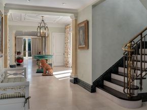 10 Tahiti Beach Island Rd, Coral Gables FL 33143