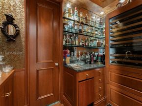 10 Tahiti Beach Island Rd, Coral Gables FL 33143