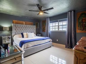 6445 S Funston St, Hollywood FL 33023