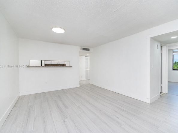 10400 SW 108th Ave A409, Miami FL 33176