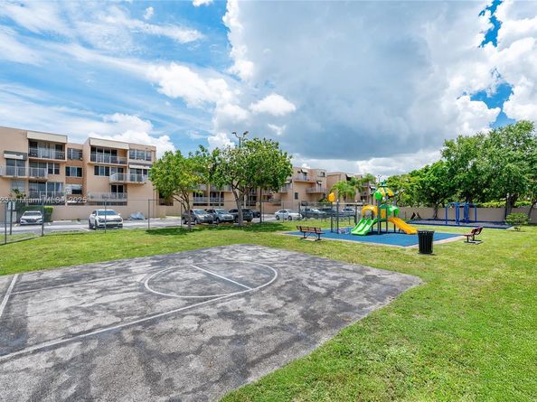 10400 SW 108th Ave A409, Miami FL 33176