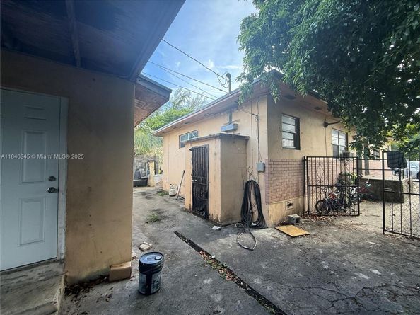 13425 NW 31st Ave, Opa-Locka FL 33054