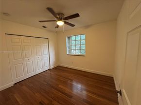 9058 SW 161st Ter, Palmetto Bay FL 33157