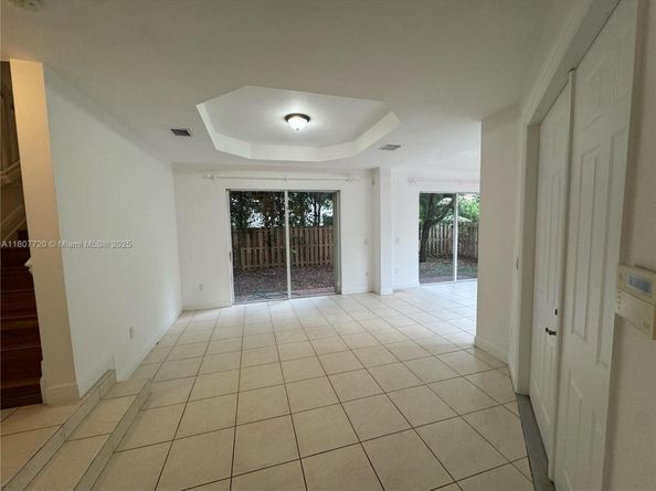 9058 SW 161st Ter, Palmetto Bay FL 33157