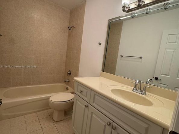 9058 SW 161st Ter, Palmetto Bay FL 33157