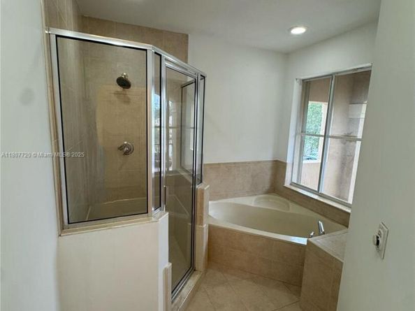 9058 SW 161st Ter, Palmetto Bay FL 33157