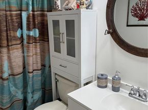 8911 S Hollybrook Blvd 305, Pembroke Pines FL 33025