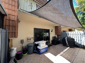 11579 NW 2nd St, Plantation FL 33325