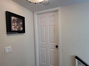 11579 NW 2nd St, Plantation FL 33325