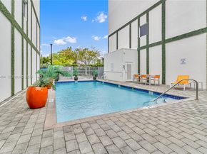 1045 NE 18th Ave 102, Fort Lauderdale FL 33304
