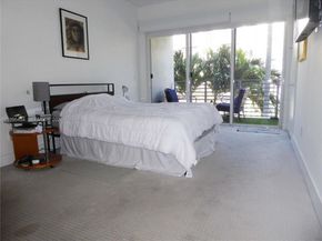 1045 NE 18th Ave 102, Fort Lauderdale FL 33304