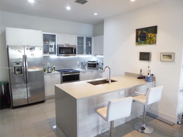1045 NE 18th Ave 102, Fort Lauderdale FL 33304
