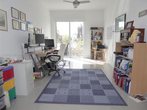 1045 NE 18th Ave 102, Fort Lauderdale FL 33304