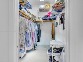 1045 NE 18th Ave 102, Fort Lauderdale FL 33304