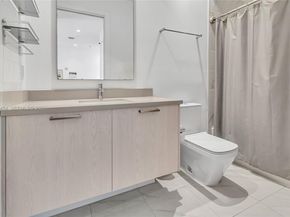 1045 NE 18th Ave 102, Fort Lauderdale FL 33304