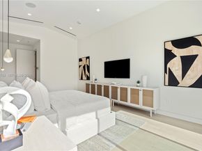 536 W 51st St, Miami Beach FL 33140