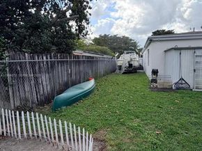 1323 NE 182nd St, North Miami Beach FL 33162