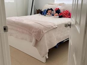 1323 NE 182nd St, North Miami Beach FL 33162