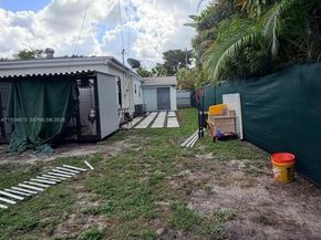 1323 NE 182nd St, North Miami Beach FL 33162