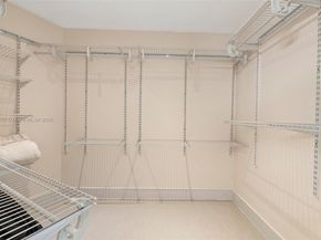 3401 N Country Club Dr 311, Aventura FL 33180