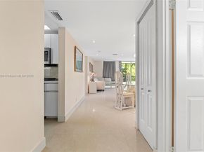3401 N Country Club Dr 311, Aventura FL 33180