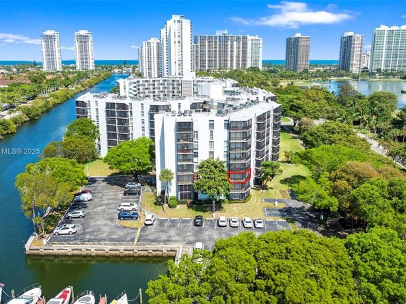 3401 N Country Club Dr 311, Aventura FL 33180
