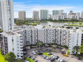 3401 N Country Club Dr 311, Aventura FL 33180