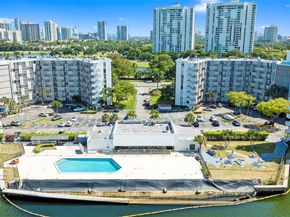 3401 N Country Club Dr 311, Aventura FL 33180