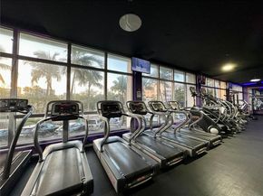 1000 West Ave 932, Miami Beach FL 33139