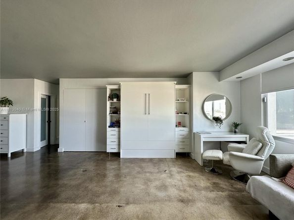 1000 West Ave 932, Miami Beach FL 33139