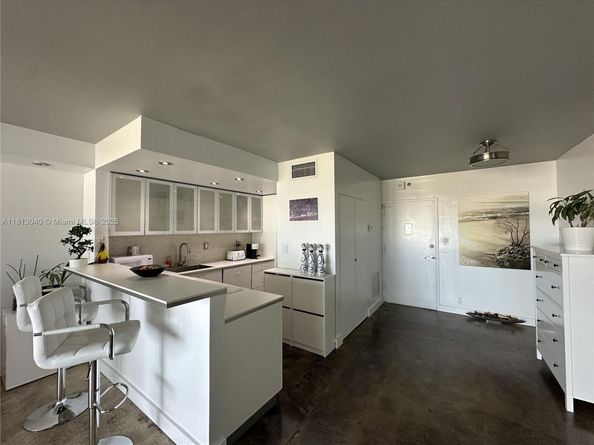 1000 West Ave 932, Miami Beach FL 33139