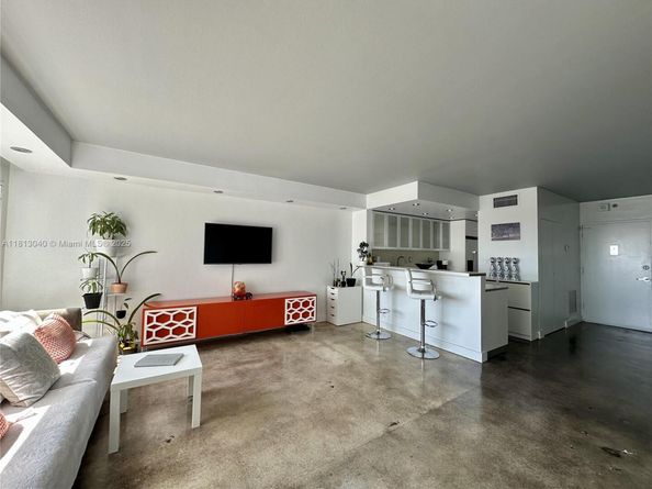 1000 West Ave 932, Miami Beach FL 33139