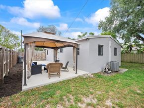 1530 N 69th Way, Hollywood FL 33024