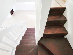 5320 W 26th Ave 108, Hialeah FL 33016