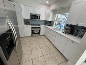 19520 SW 128th Ave, Miami FL 33177