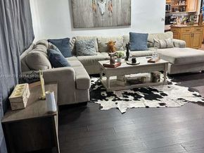 2827 Mckinley St, Hollywood FL 33020