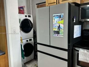 2827 Mckinley St, Hollywood FL 33020