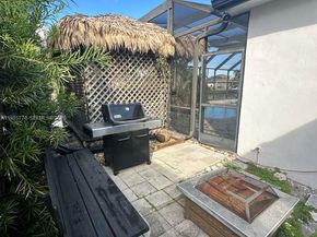 2827 Mckinley St, Hollywood FL 33020