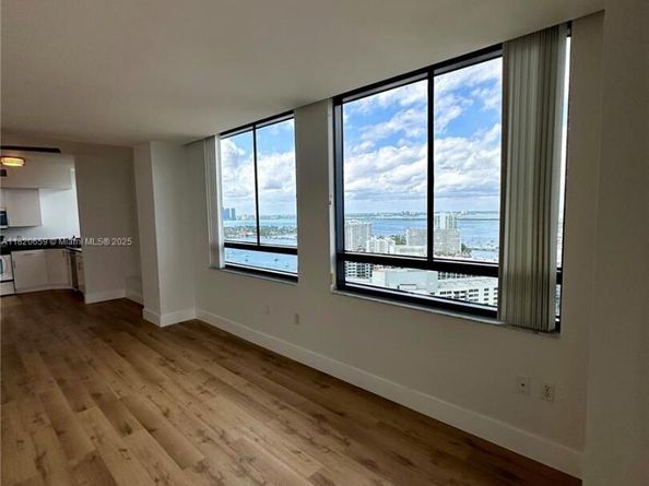 1330 West Ave 3007, Miami Beach FL 33139